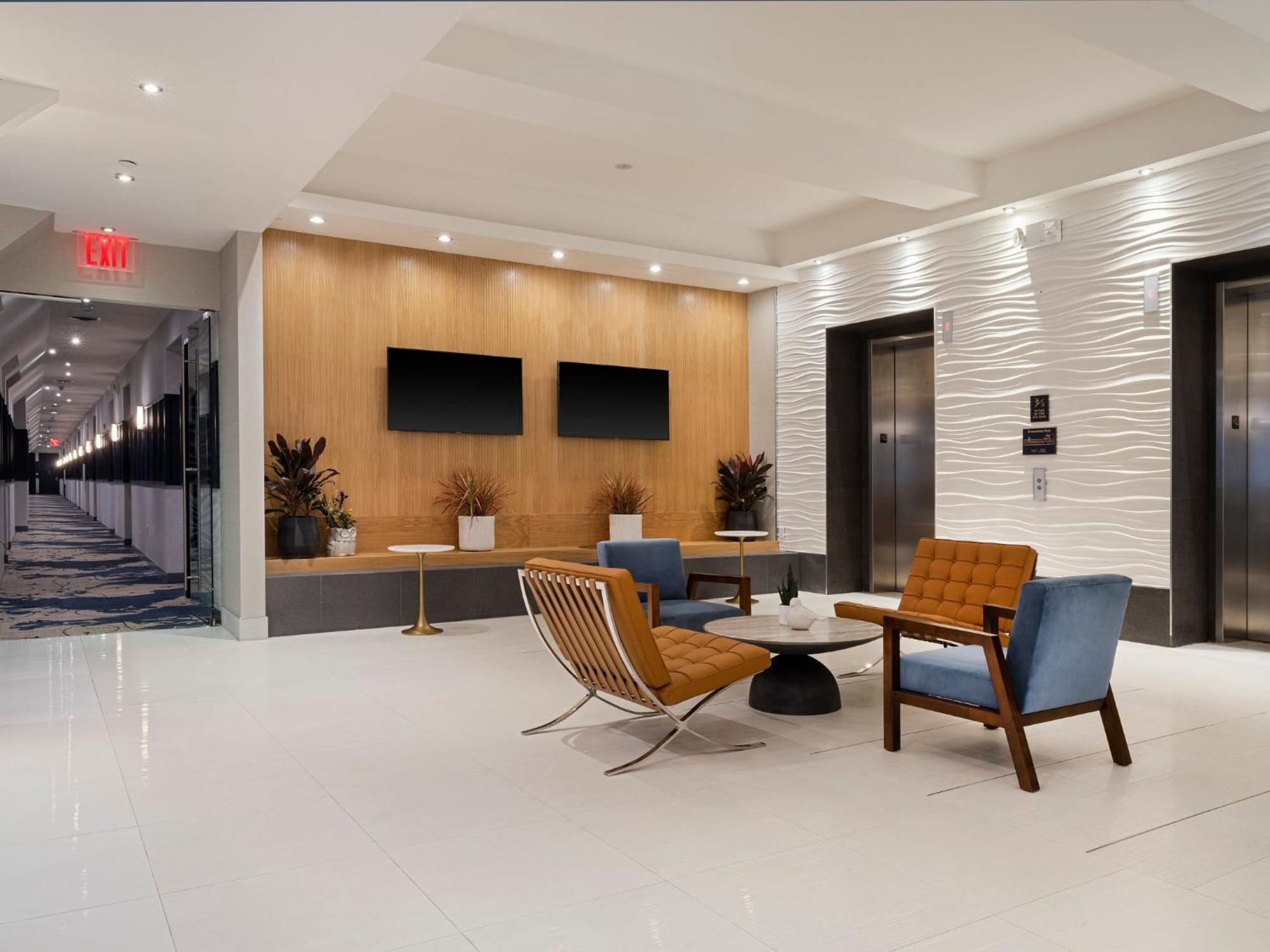 De Point Hotel